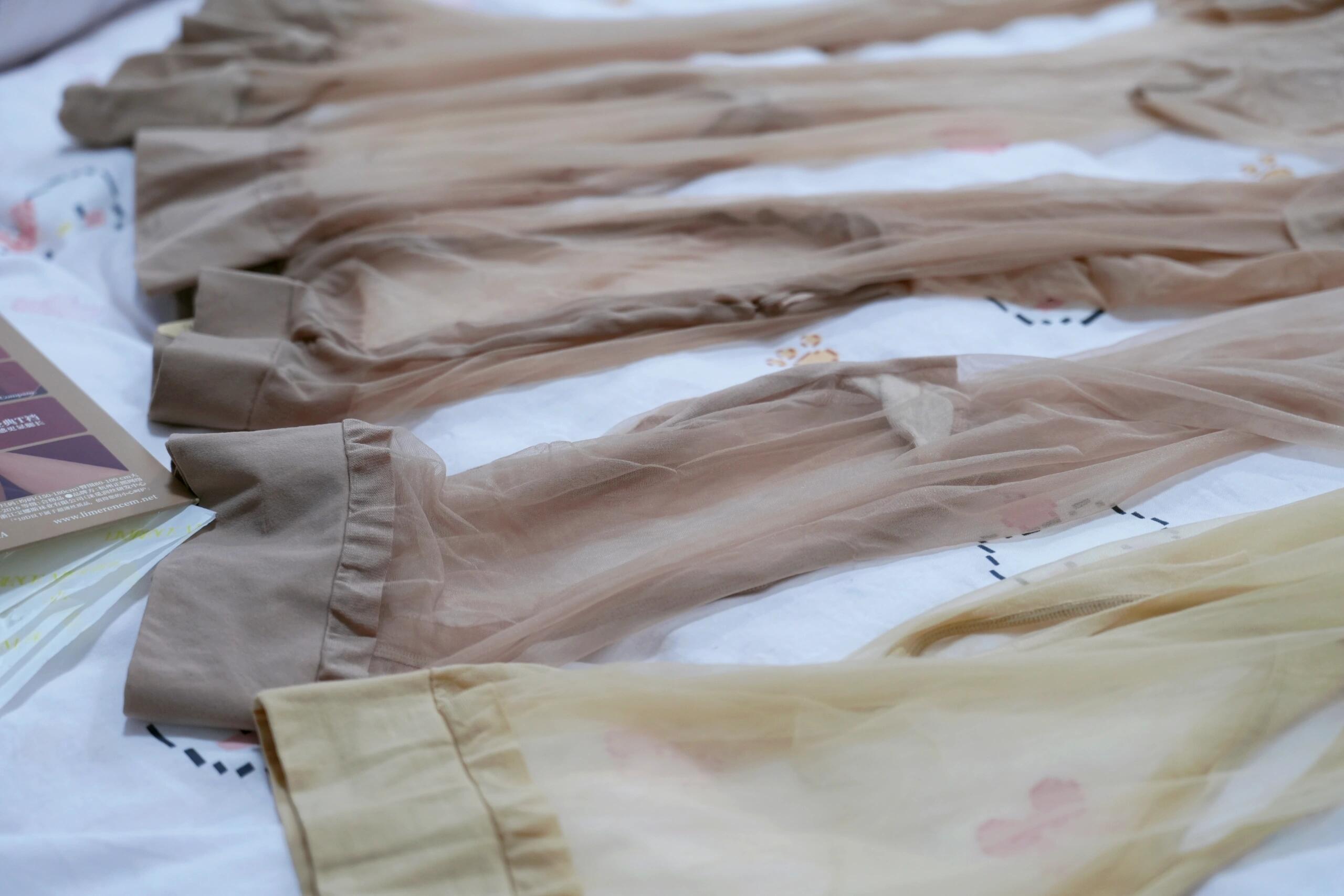 100% Pristine Worn Stockings — Where sensory aroma meets boundless imagination.   (Special Offer - Random Color)